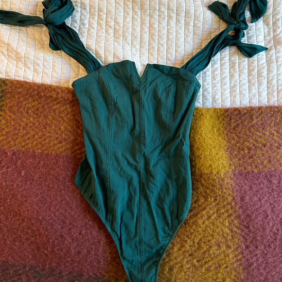 Free people teal v neck bodysuit with tie straps size small - Picture 2 of 4
